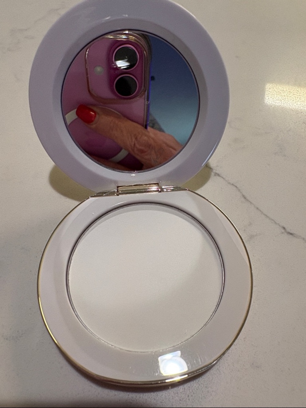 Westman Atelier Translucent Powder - Picture 5 of 9